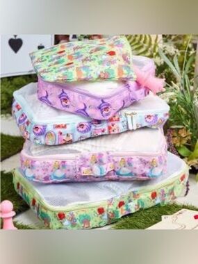 Disney X Stoney clover Alice in wonderland 5 packing cubes
